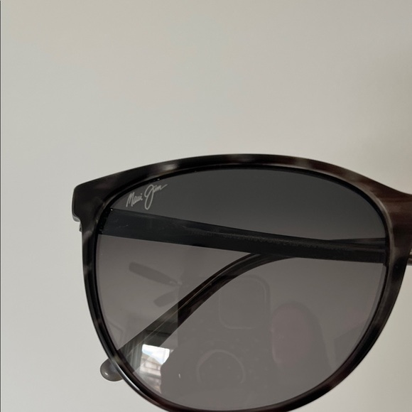 Maui Jim / Sunglasses - Picture 3 of 6